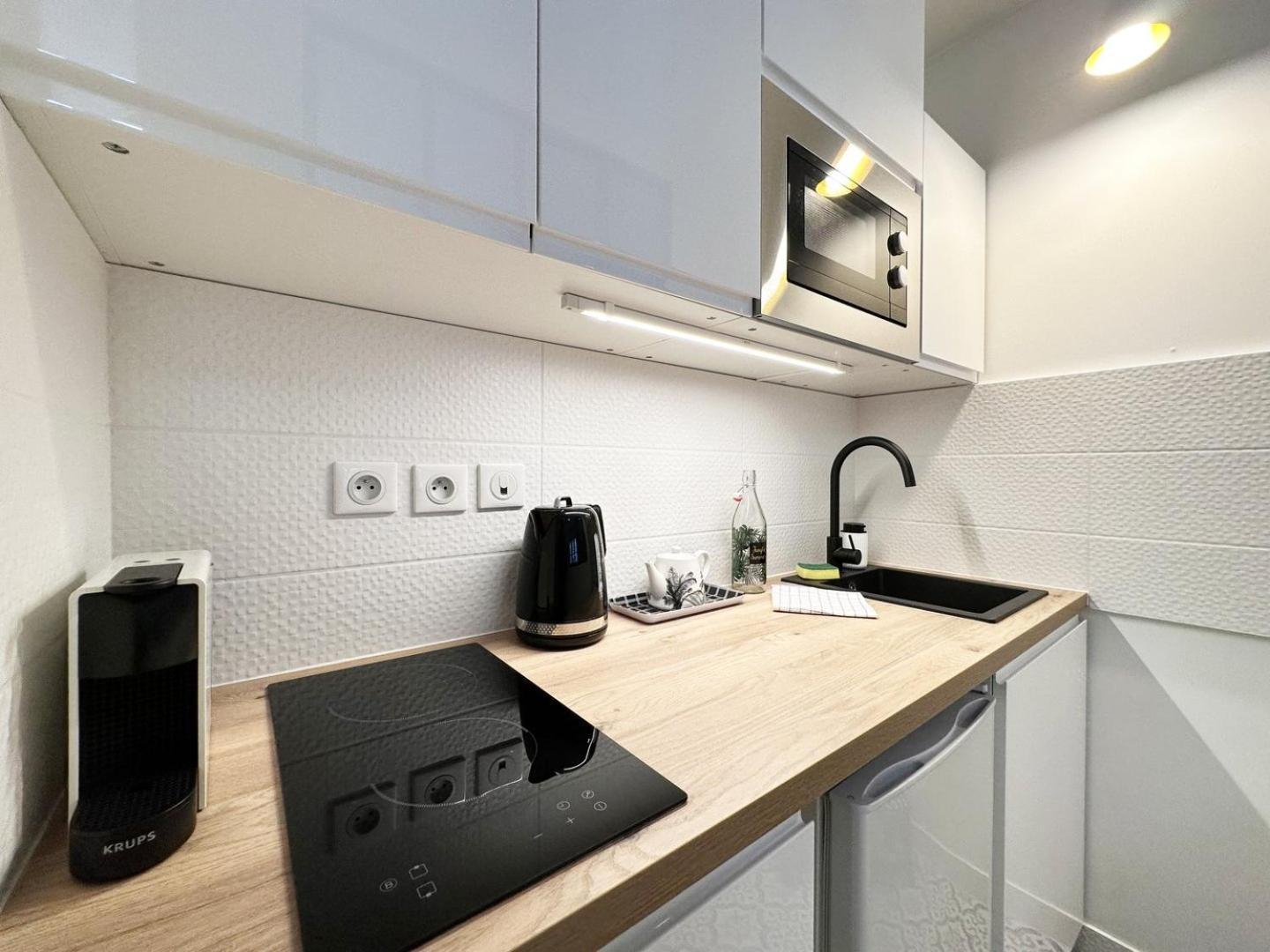 C Le 15 - Studio Cosy Avec Parking Chartres Dış mekan fotoğraf