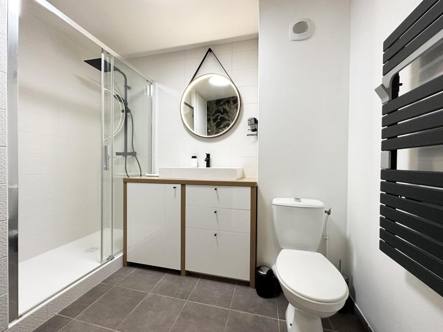 C Le 15 - Studio Cosy Avec Parking Chartres Dış mekan fotoğraf
