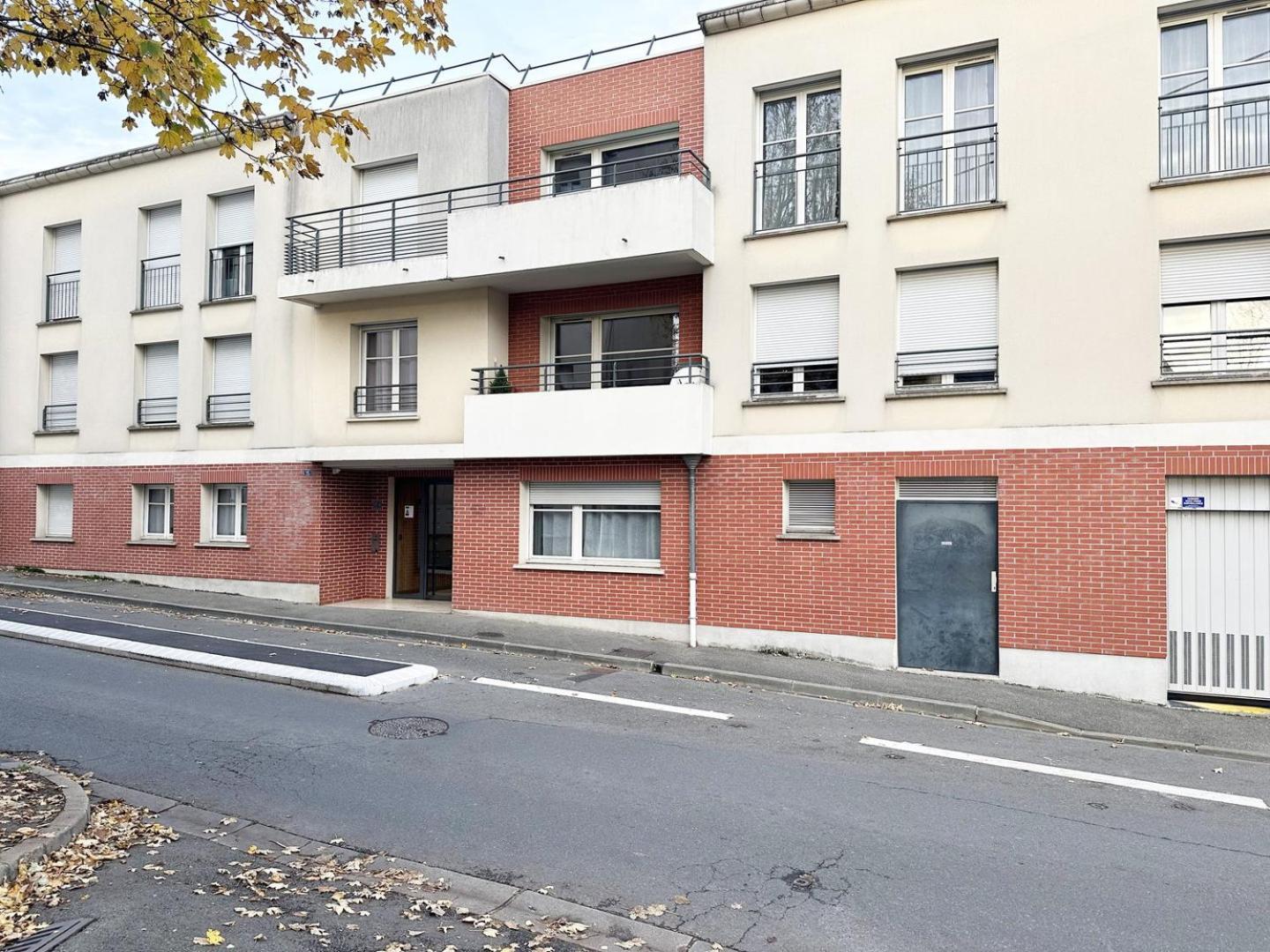 C Le 15 - Studio Cosy Avec Parking Chartres Dış mekan fotoğraf